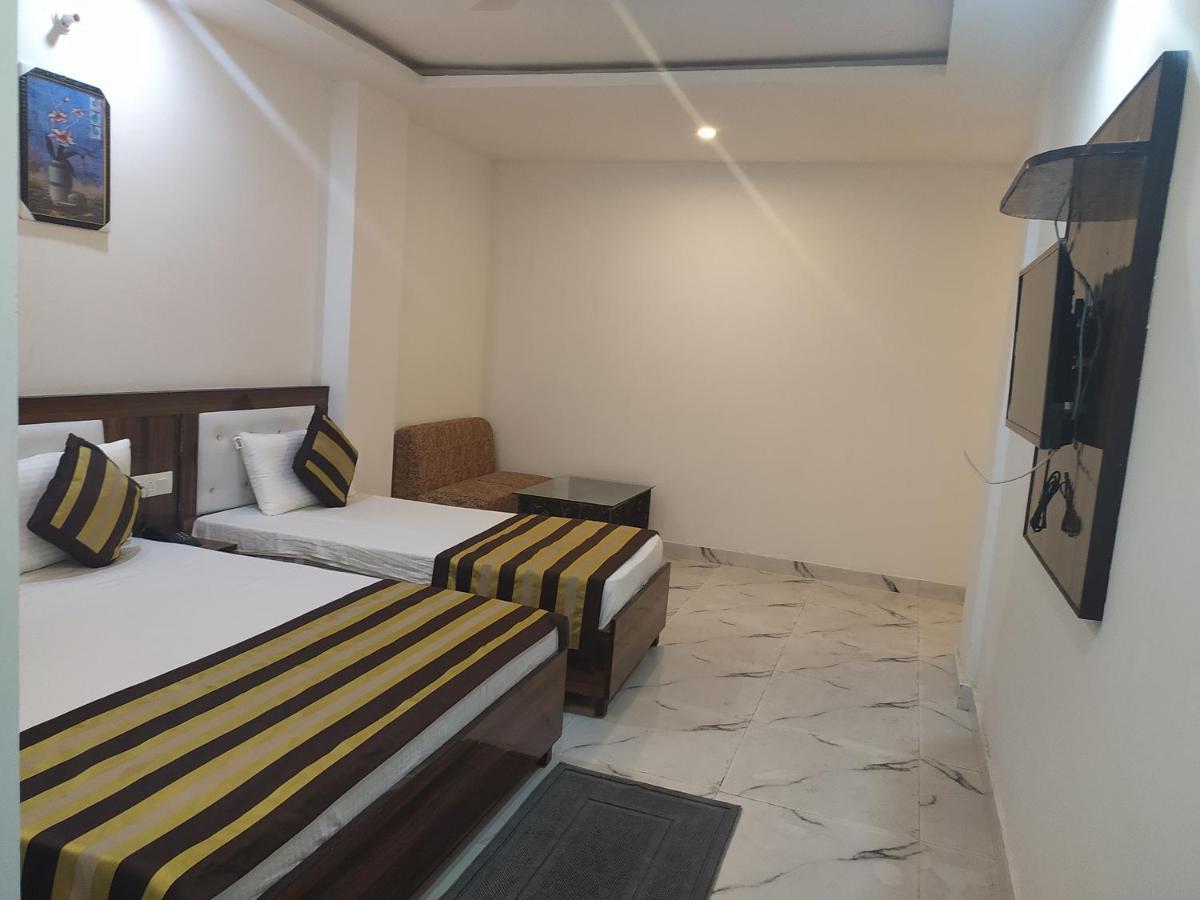 Hotel Royal Central By Akc Hotels Haridwār Exteriör bild