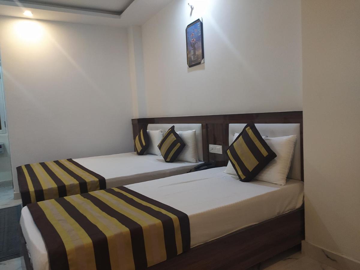 Hotel Royal Central By Akc Hotels Haridwār Exteriör bild