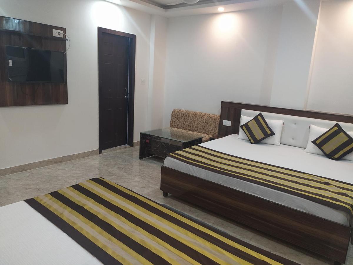 Hotel Royal Central By Akc Hotels Haridwār Exteriör bild